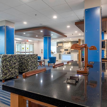 Holiday Inn Express & Suites - Staunton By Ihg المظهر الخارجي الصورة